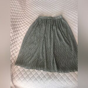 Classic dark green and White Houndstooth Skirt